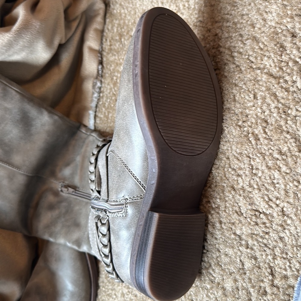 Gray Rampage Boots - Picture 2 of 2